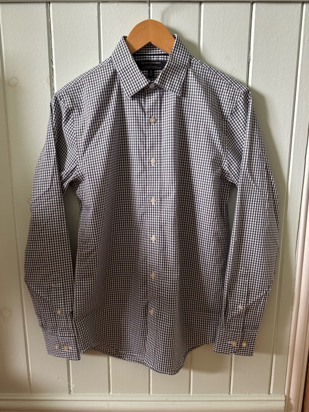Banana Republic Factory Grey and White Gingham Dress Shirt XS